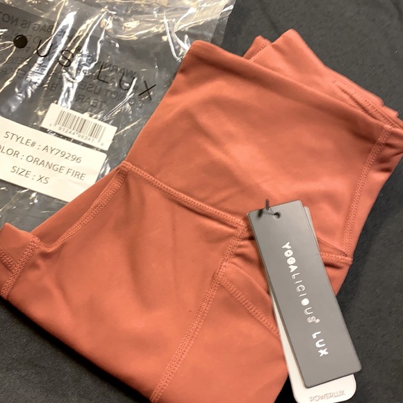 SALE!!!!!!!Brand new Yoga-lic-ious leggings - Picture 1 of 8